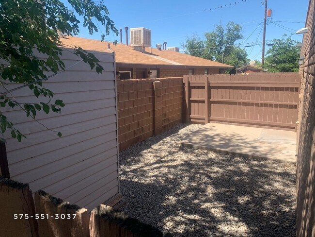 Building Photo - 2503 Pecan Dr