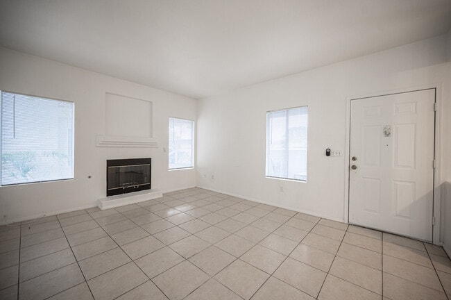 Building Photo - 1704 N Jones Blvd