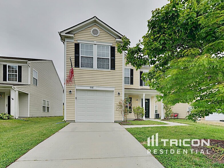 Building Photo - 908 Littleton Dr