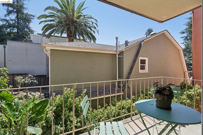 Building Photo - 94 Bayo Vista Ave