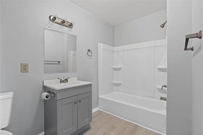 Building Photo - 12925 Bonnievale Dr N