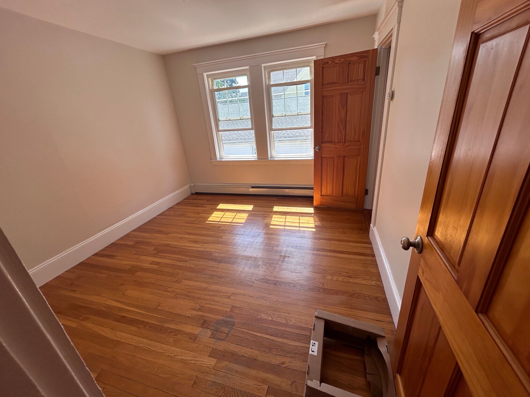 Building Photo - 7 Lorraine St