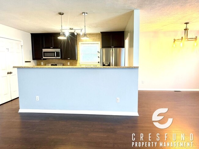 Building Photo - Charming 3 Bedroom 2 Bath Open Concept (Pet Friendly)