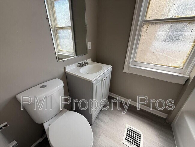 Building Photo - 1943 N 38th St