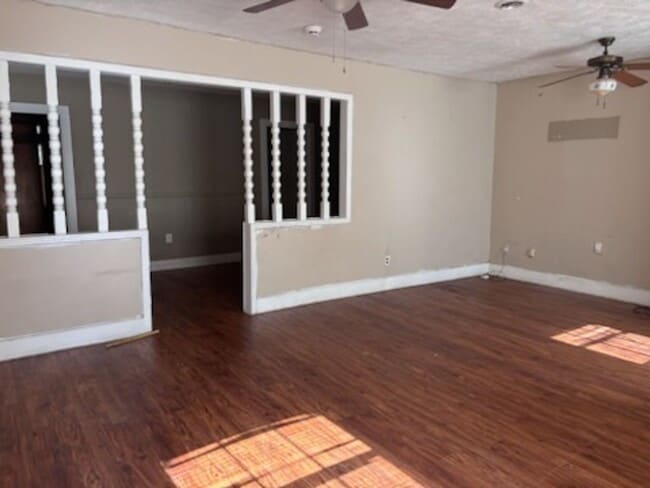 Building Photo - 1706 Dorgan St