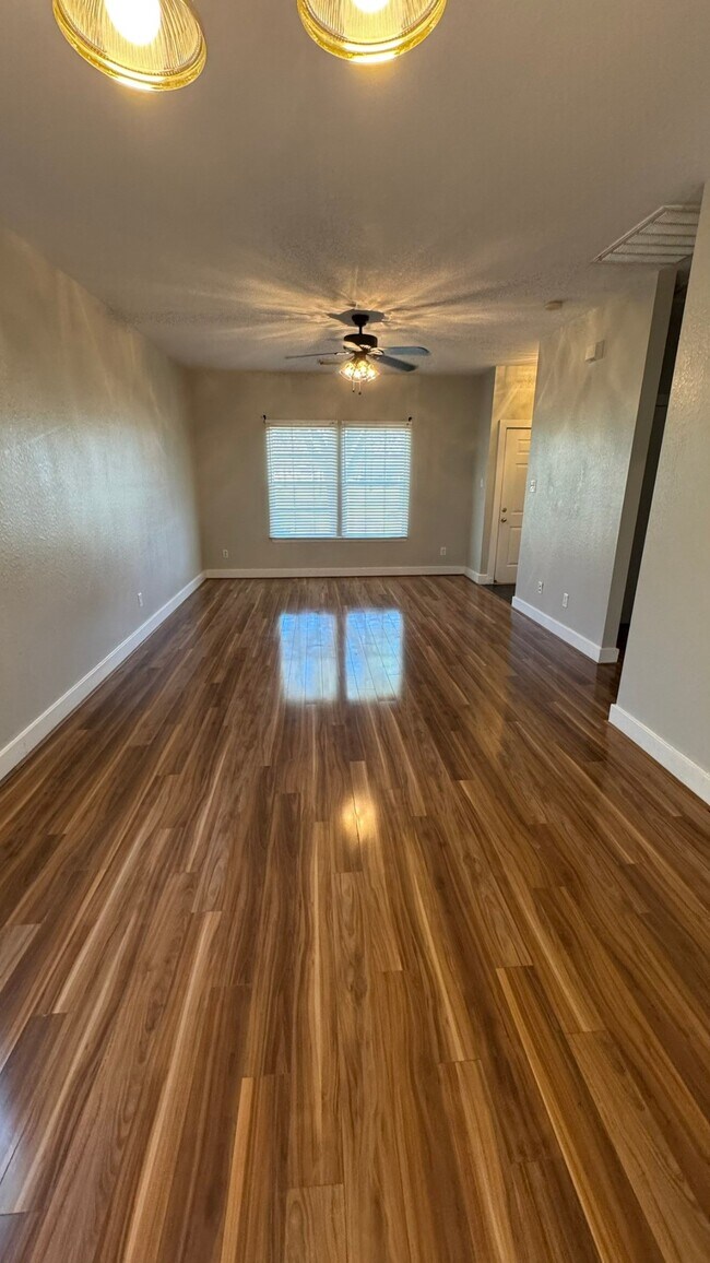 Building Photo - 11923 Prior Park Dr