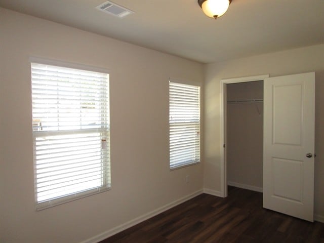Building Photo - 223 Maxton Ave