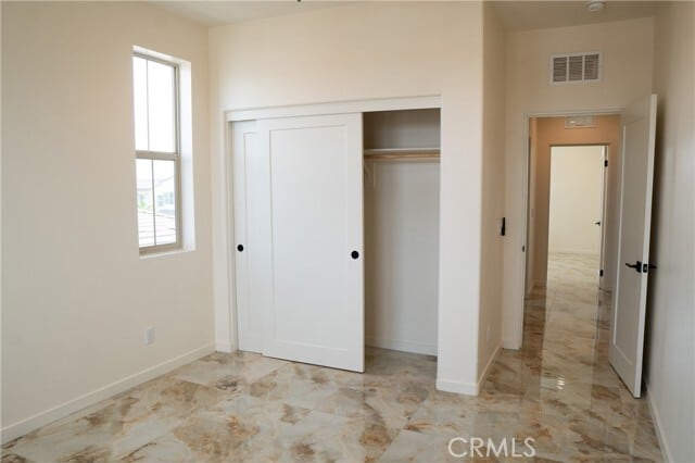 Building Photo - 74344 Nichols Dr