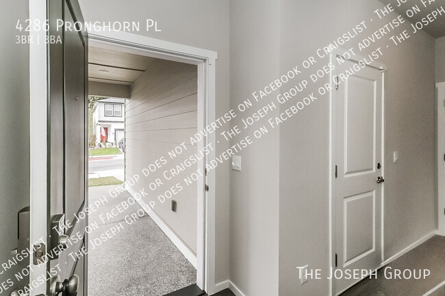 Building Photo - 4286 Pronghorn Pl