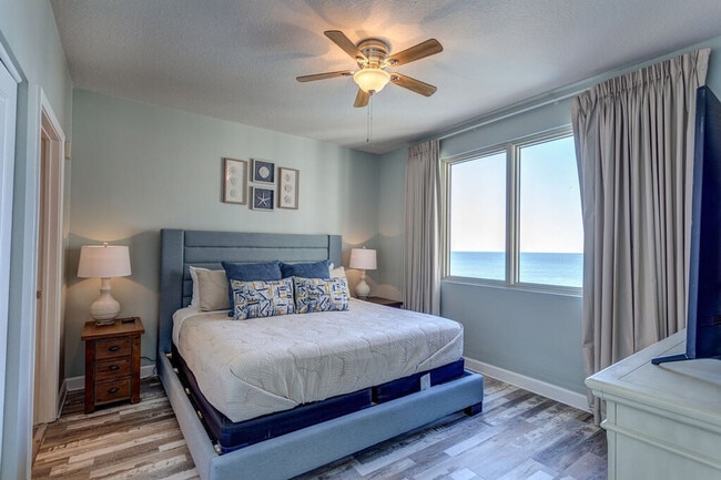 Building Photo - 998 Gulfside Ct