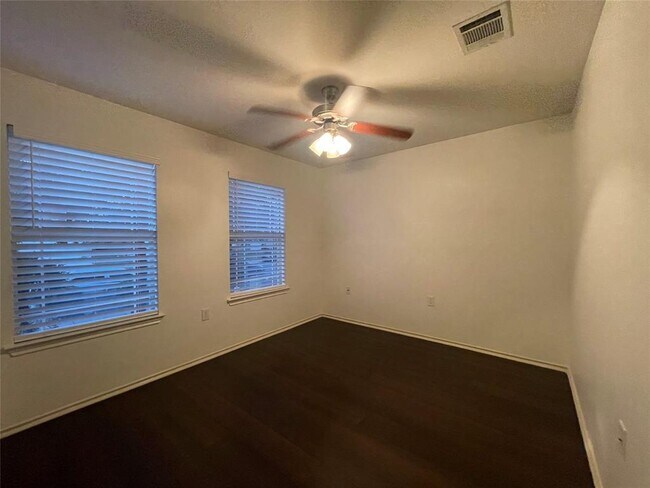 Building Photo - 1513 Coriander Dr