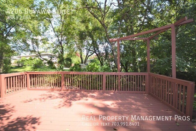 Building Photo - 4206 Duvawn St