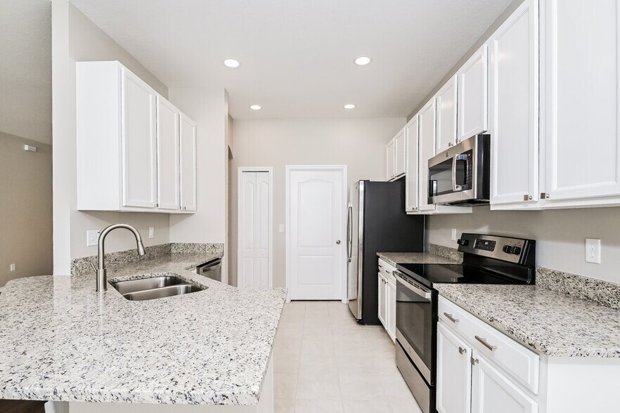 Building Photo - 408 Thicket Crest Rd