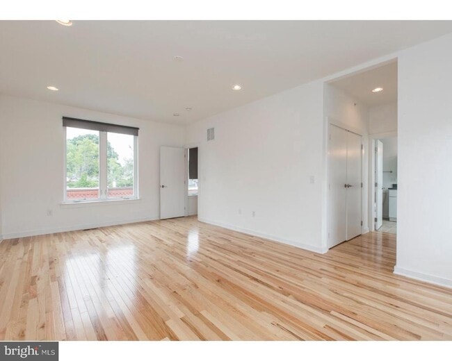 Building Photo - 3039 Baltz St