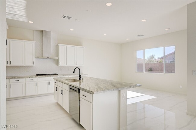 Building Photo - 555 Jerry Bird Ct