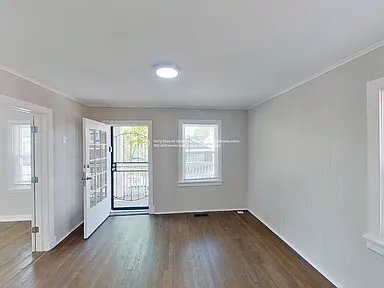 Building Photo - 526 Tauromee Ave