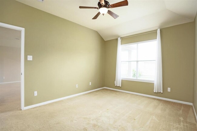 Building Photo - 11403 E Lake Gables Dr