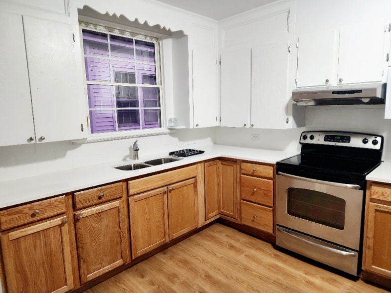 Building Photo - 523 Avent St