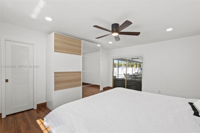 Building Photo - 3460 N 46th Ave