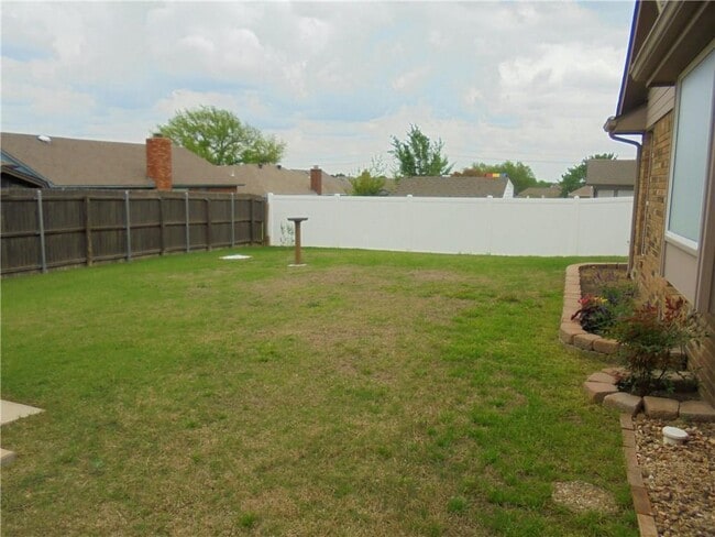 Building Photo - 1206 Windsor Pl