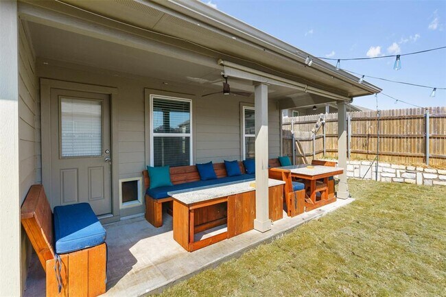 Building Photo - 6021 Roderick Dr