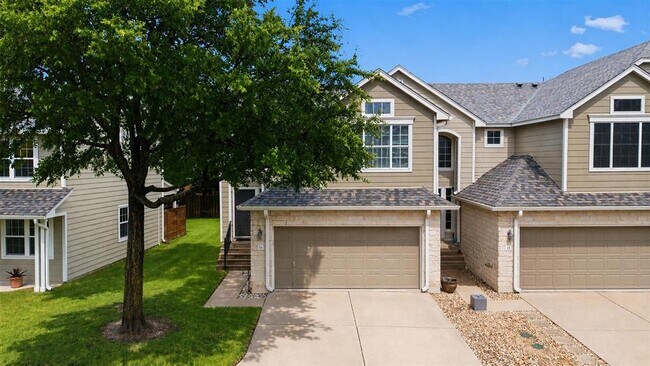 Building Photo - 2632 Century Park Blvd