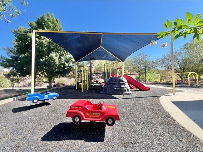 Building Photo - 1605 Ravanusa Dr