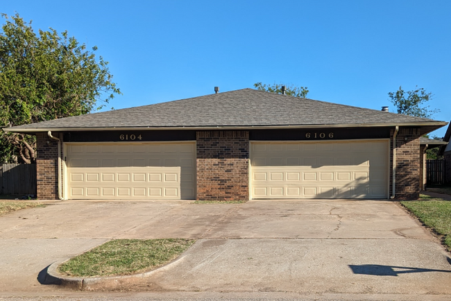 Building Photo - 6106 Gaelic Glen Dr