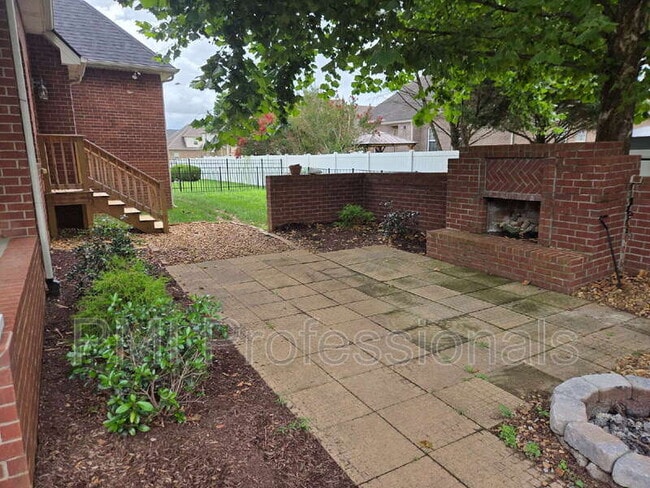 Building Photo - 3606 Geneva Dr