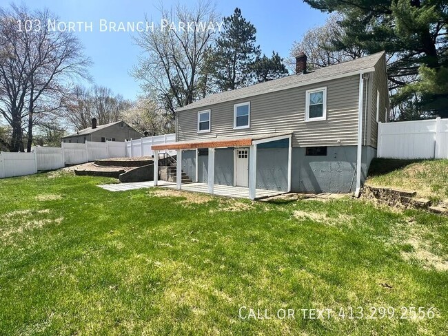 Building Photo - 103 N Branch Pkwy