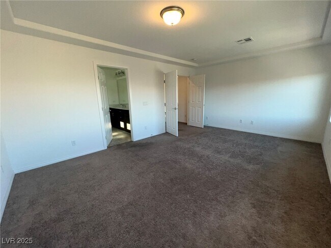 Building Photo - 7075 Jasper Hill Way