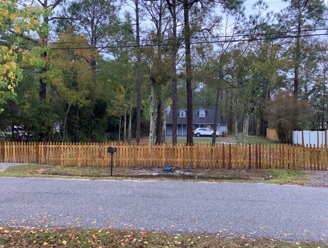 Building Photo - 164 Golden Meadow Dr