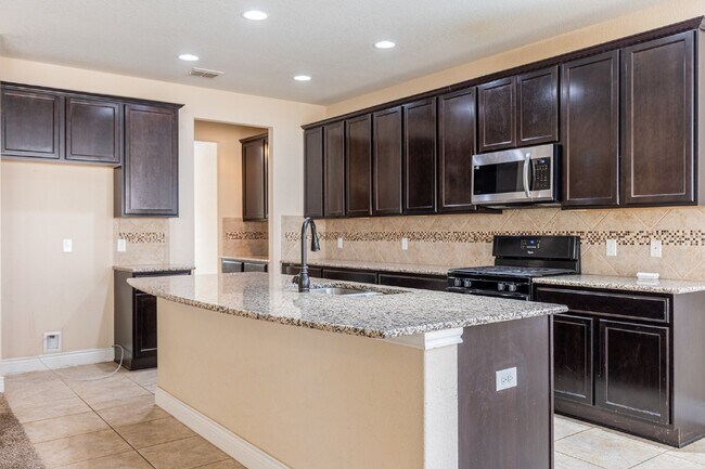 Building Photo - 3922 Retreat Run