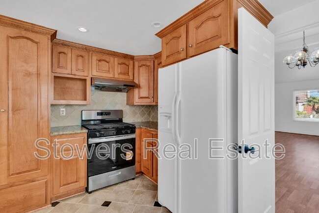 Building Photo - 2940 Sombrero Cir