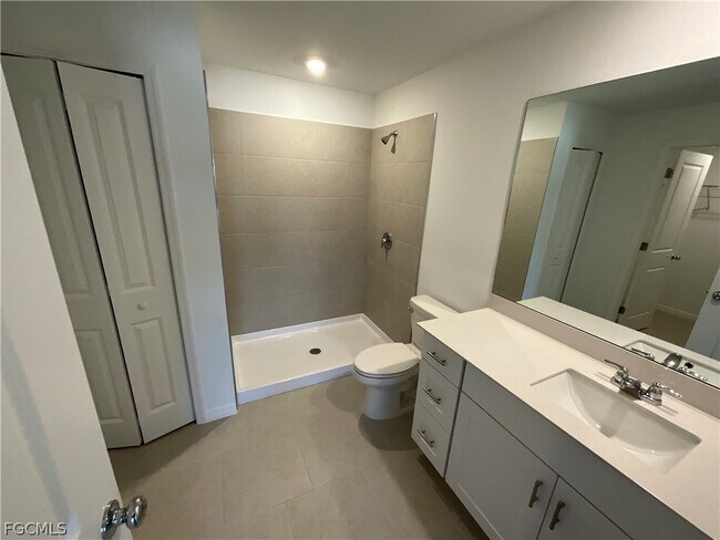 Building Photo - 17236 Cantu Ct