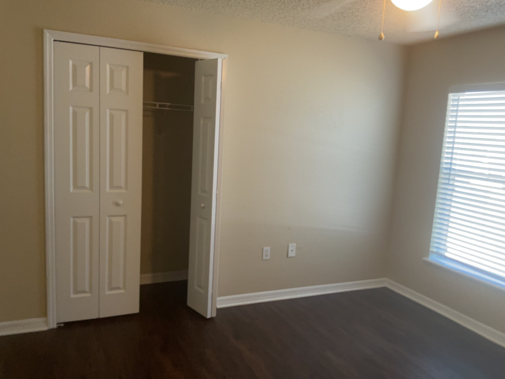 Building Photo - 806 Rocky Mountain Ct