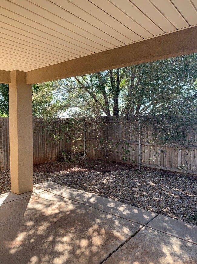 Building Photo - 3005 Fred Daugherty Dr