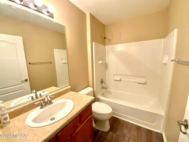 Building Photo - 4087 E Lushfield Dr