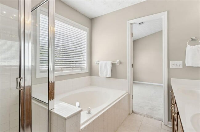 Building Photo - 3325 Berwick Field Dr