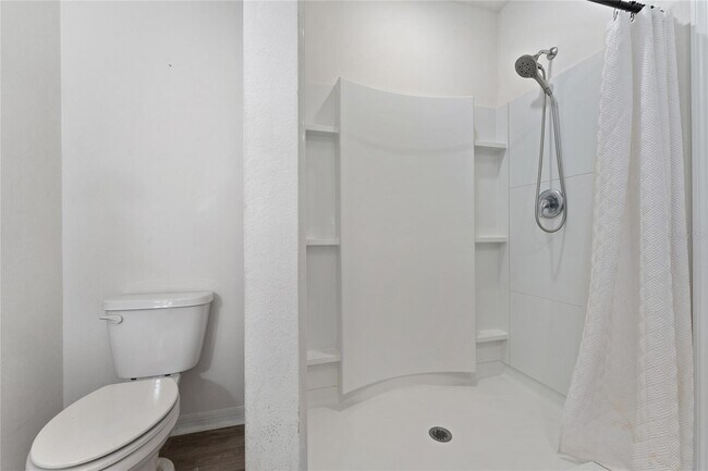 Building Photo - 1982 King Ranch St