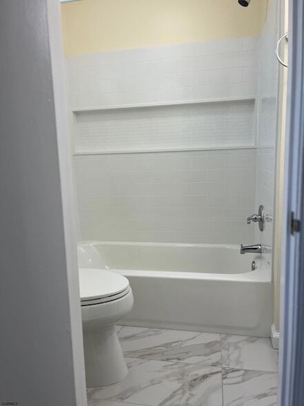 Building Photo - 16 N Sacramento Ave