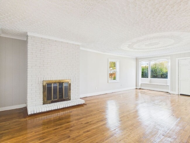 Building Photo - 3600 Pilots Ln