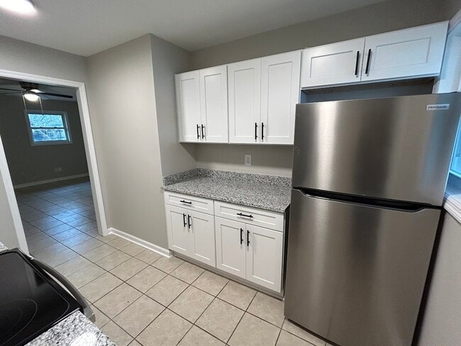 Building Photo - 4004 Mc Vay St SW