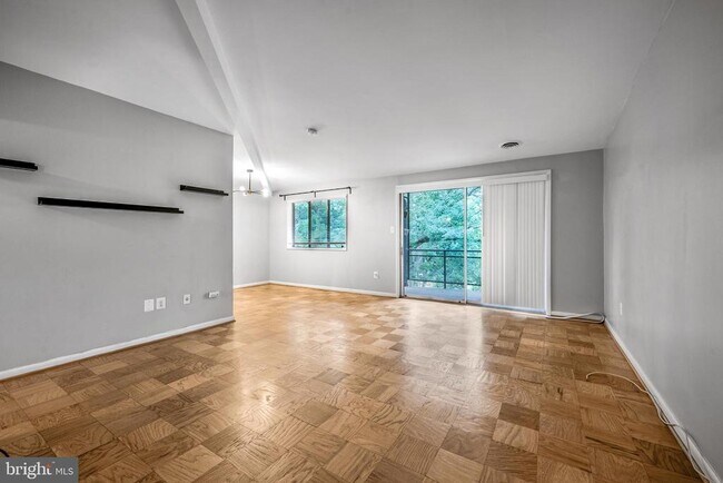 Building Photo - 10300 Rockville Pike
