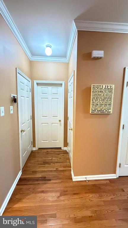 Building Photo - 506 Quincy St