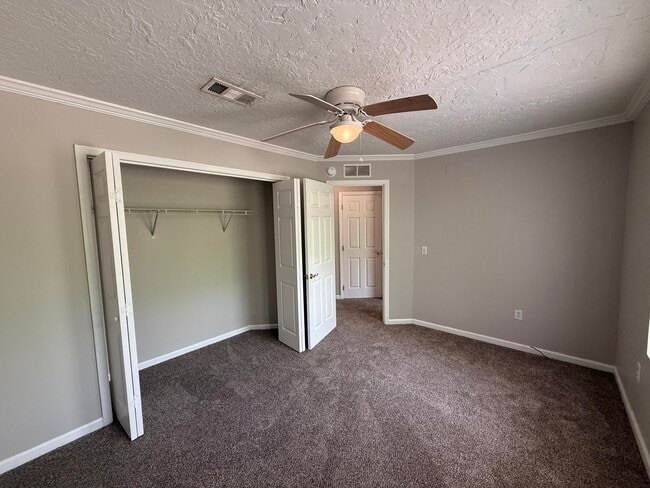 Building Photo - 72 Pisces Dr