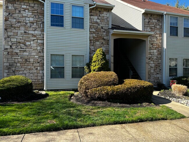 Building Photo - 350 Tavistock