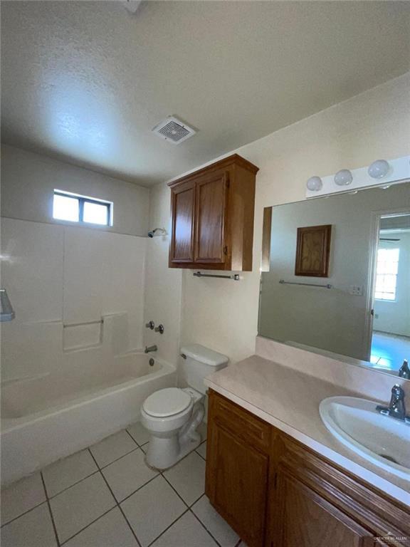 Building Photo - 10 N Pleasantview Dr