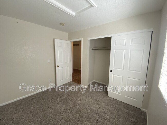 Building Photo - 19859 Montview Dr