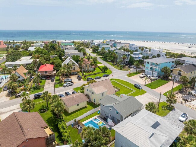 Building Photo - 108 Zamora St